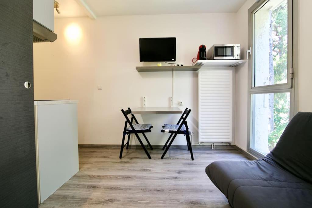 Port Tamaris, Le Troisieme Apartment ลาแซน-ซูร์-แมร์ ภายนอก รูปภาพ